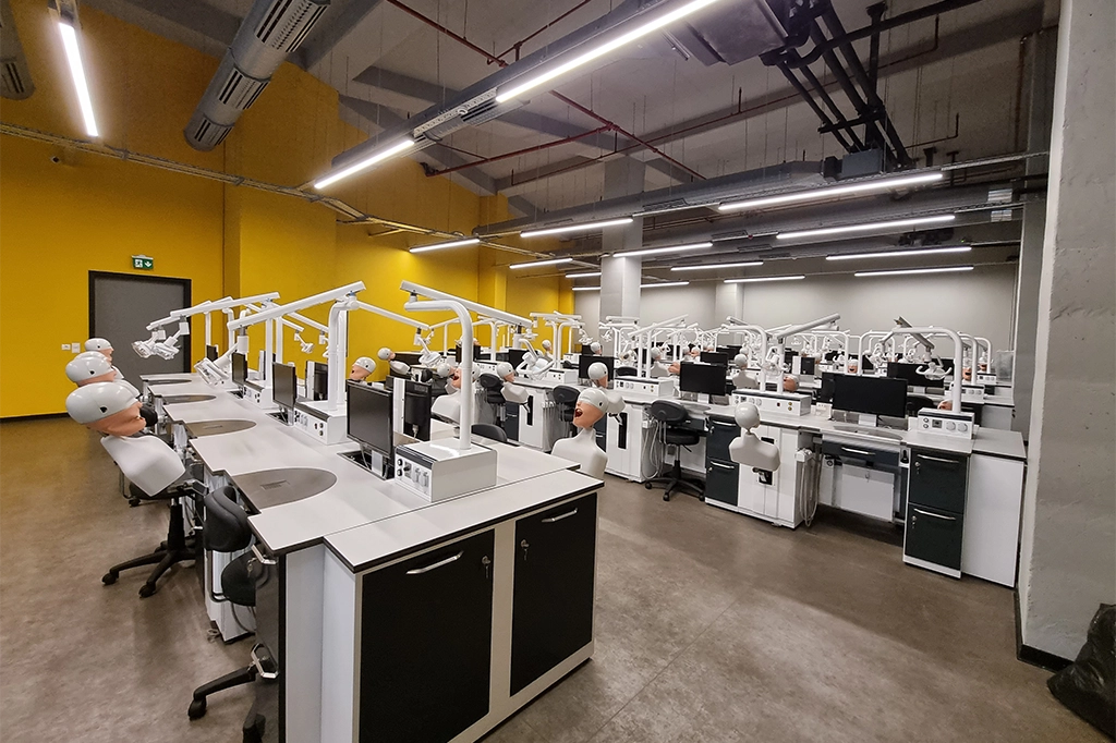 ما الذي ستضيفه لك جامعة نيشان تاشي بعيداً عن المنهج الدراسي ؟