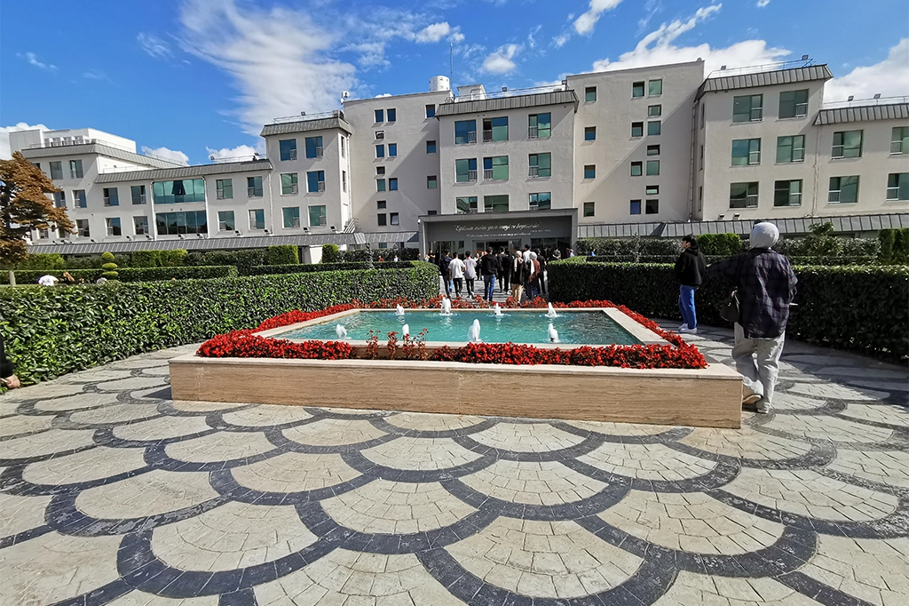 معلومات عن جامعة البيروني​