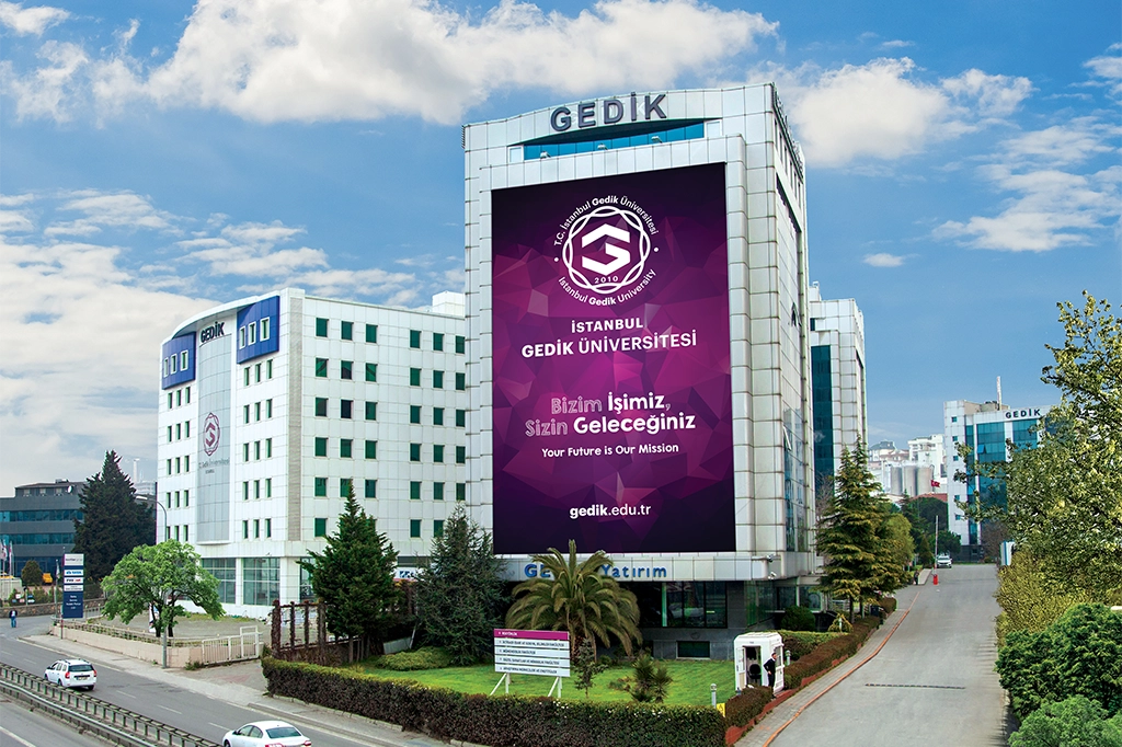 ماذا تستفيد من دراستك بجامعة جيدك؟​