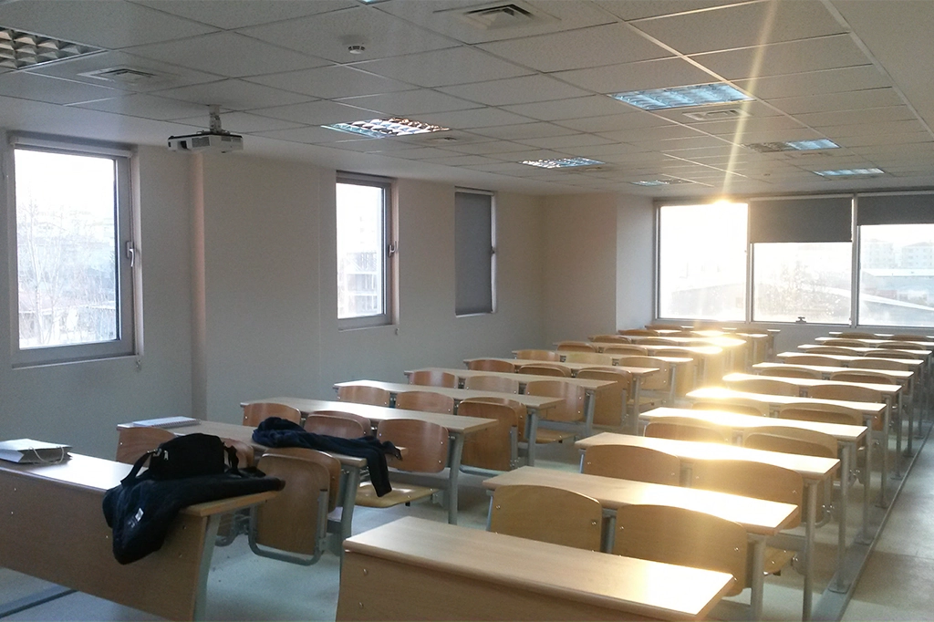 اين تقع جامعة اسطنبول جيدك؟​