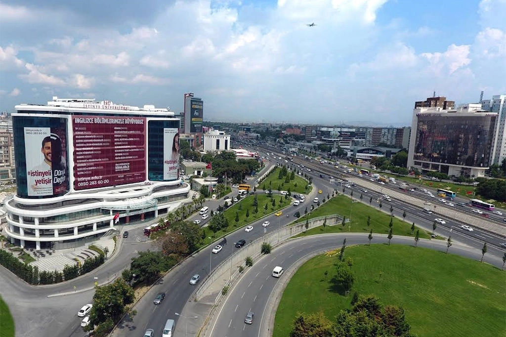 جامعة استينيا